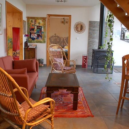 B&B La Maison Des Collines Autour Chambres D'Hotes La Chapelle  エクステリア 写真