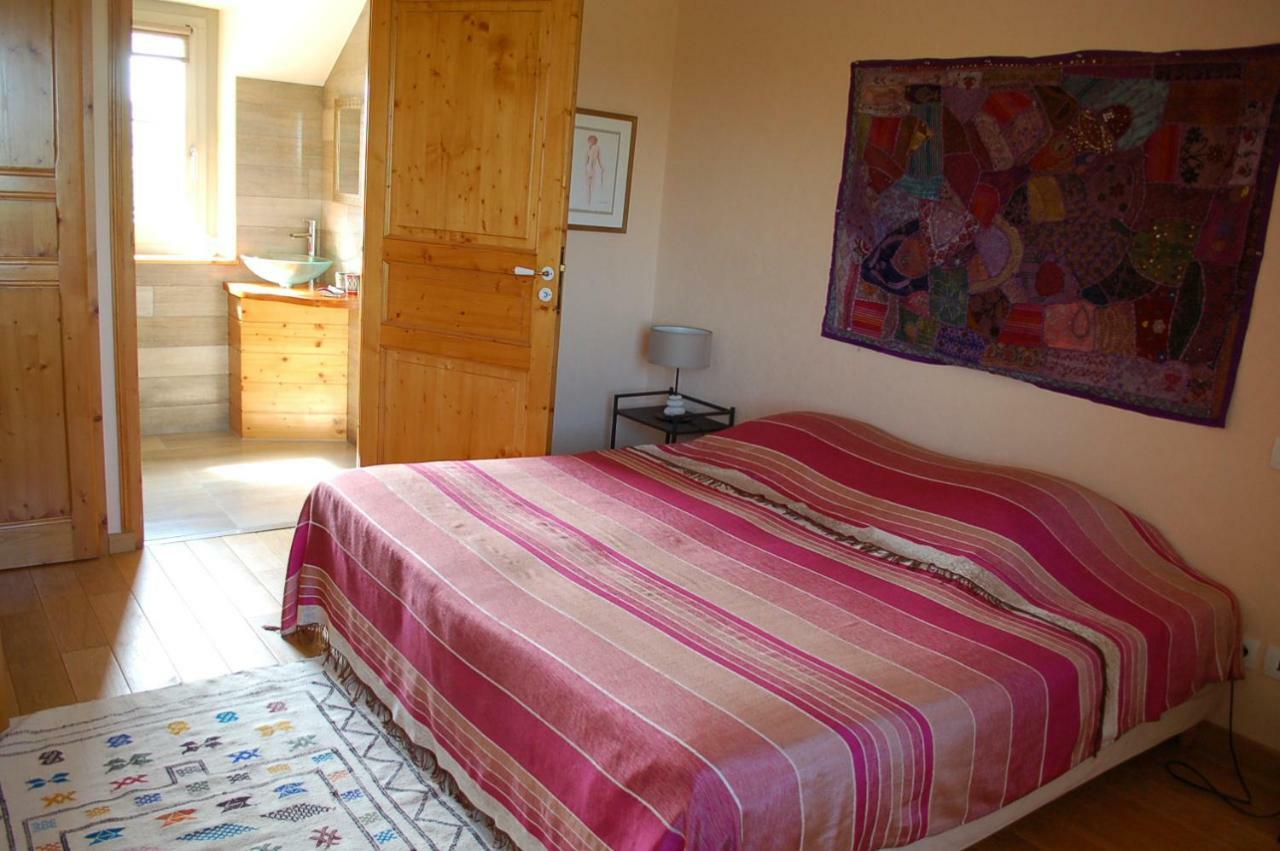 B&B La Maison Des Collines Autour Chambres D'Hotes La Chapelle  エクステリア 写真